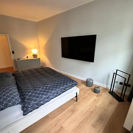 Appartement Premium In Stadtfeld Ost Mit 2 Schlafzimmern & Stellplatz *