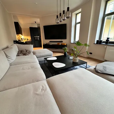 Appartement Premium In Stadtfeld Ost Mit 2 Schlafzimmern & Stellplatz