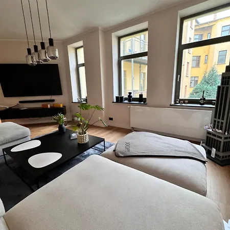 Apartment Premium In Stadtfeld Ost Mit 2 Schlafzimmern & Stellplatz