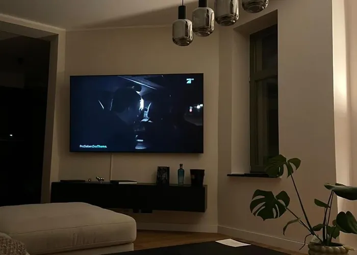 Apartment Premium In Stadtfeld Ost Mit 2 Schlafzimmern & Stellplatz *