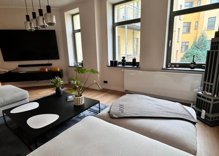 Apartment Premium In Stadtfeld Ost Mit 2 Schlafzimmern & Stellplatz